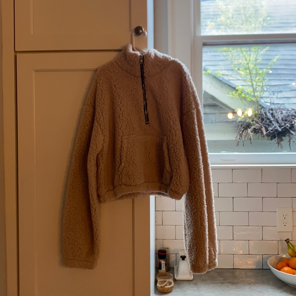 Size: XS, cropped, Sherpa quarter zip